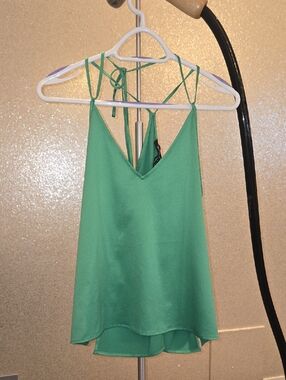BCBGMaxAzaria Green V-Neck Spaghetti Strap Haltee Women's Tank Top